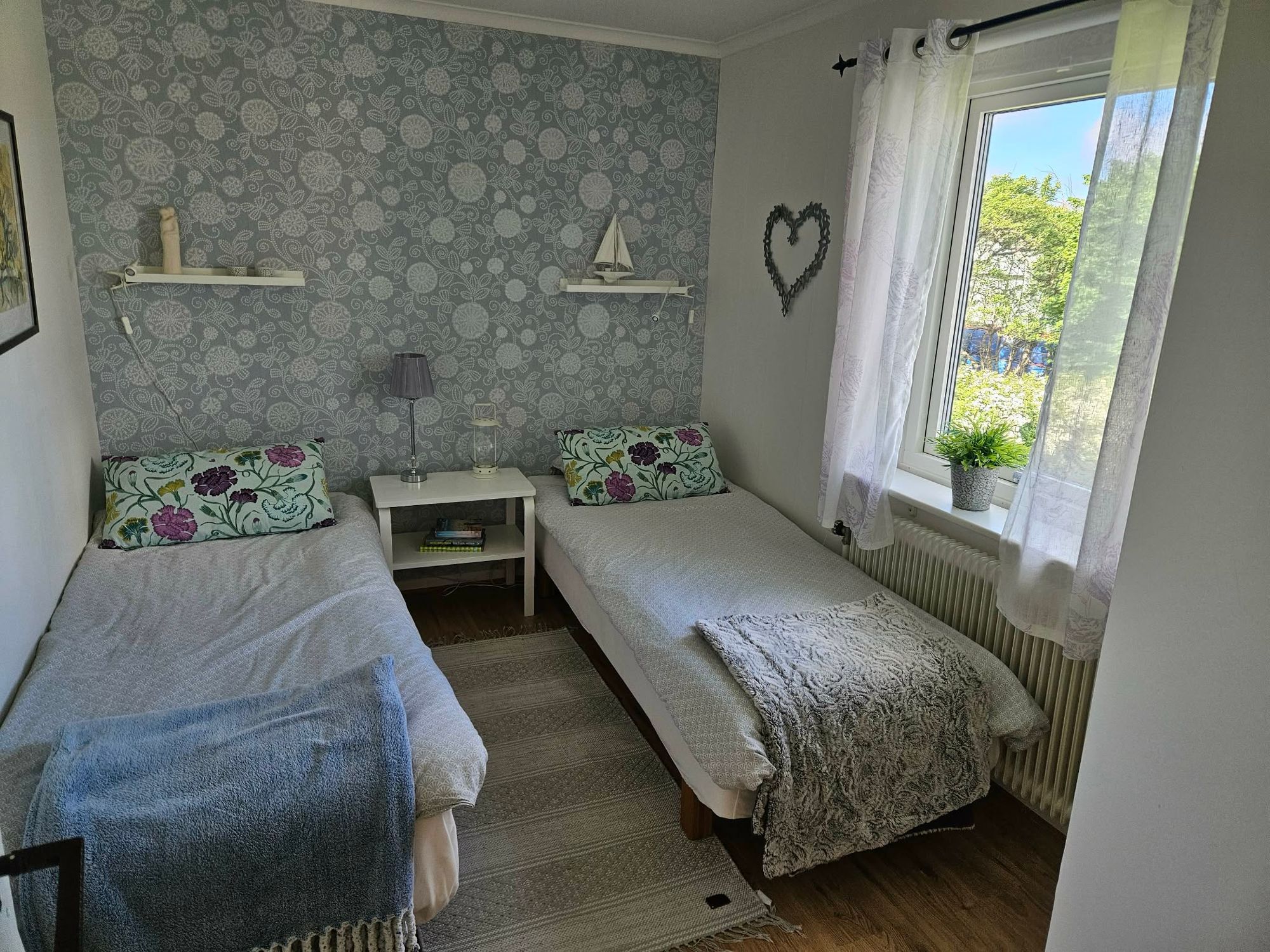Hus i Ellös med havsutsikt – bild 11 av 16