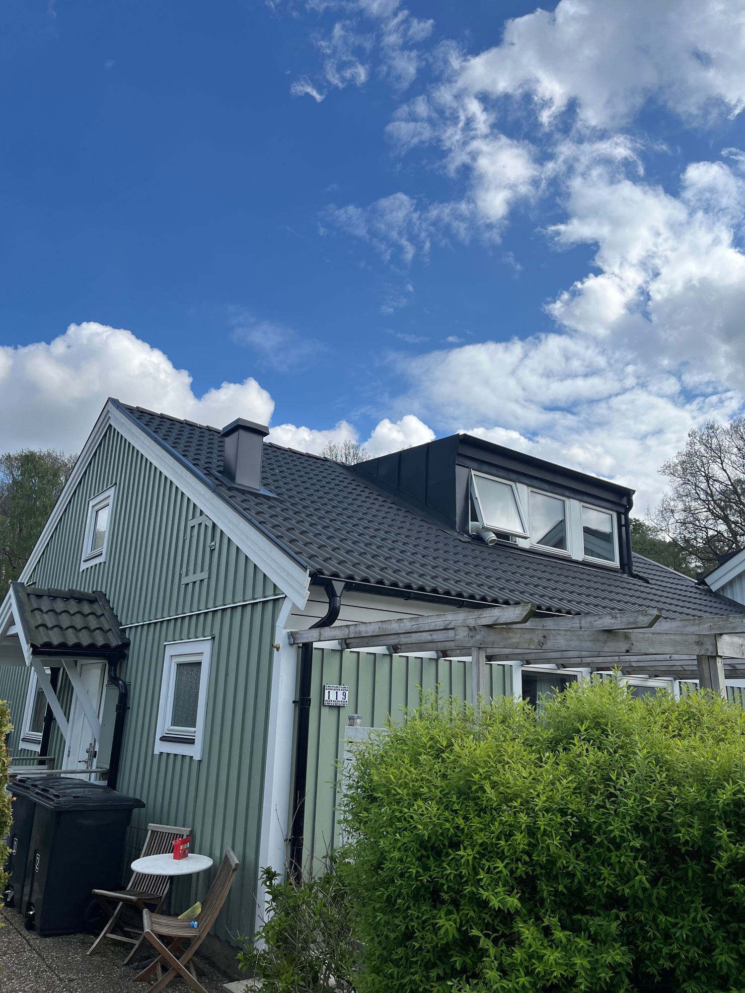 Hus när sjö, skog, centrala Göteborg och Liseberg