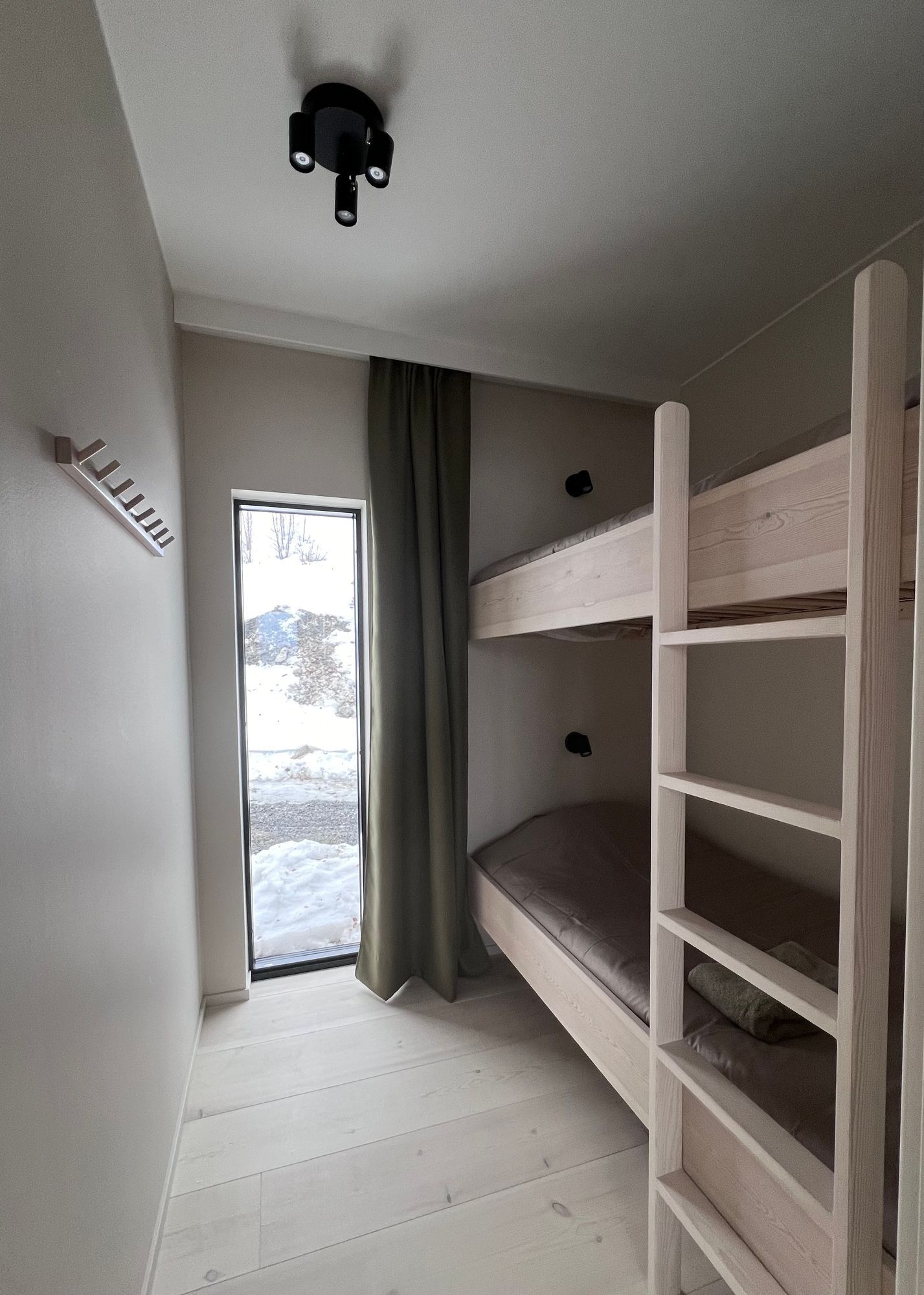 Toppfräscht hus mitt i världsarvet Höga Kusten – bild 15 av 24