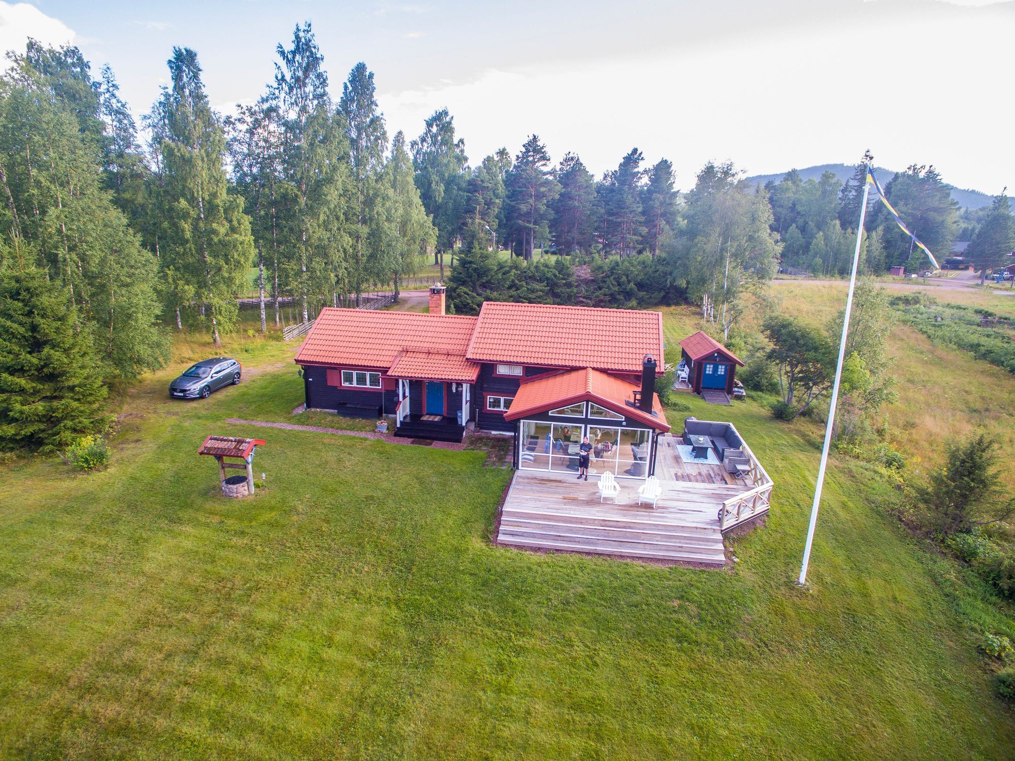 Charmig stuga vid vattnet i Gesunda – bild 17 av 24