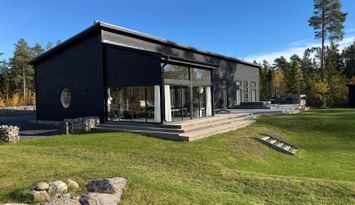 Oöverträffad modern villa i Eskön