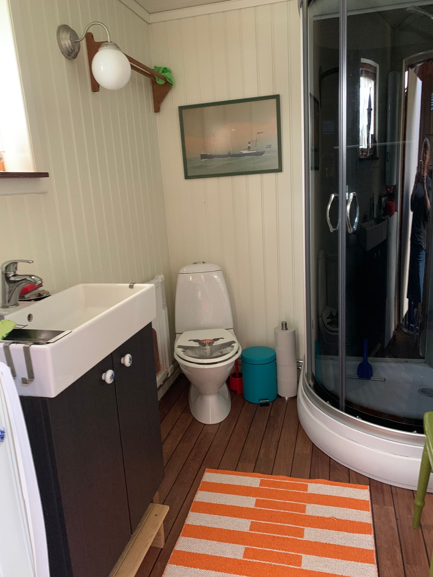 Litet hus nära havet, Hakefjorden sydöstra Tjörn – bild 15 av 15