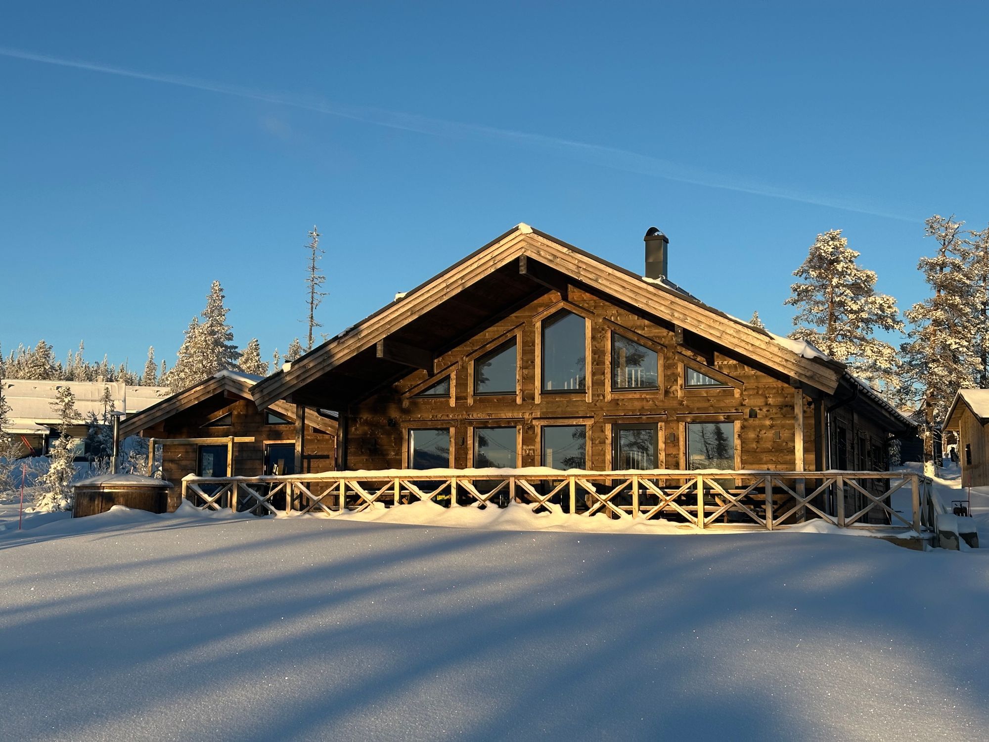 Nybyggd modern fjällstuga med härligt läge