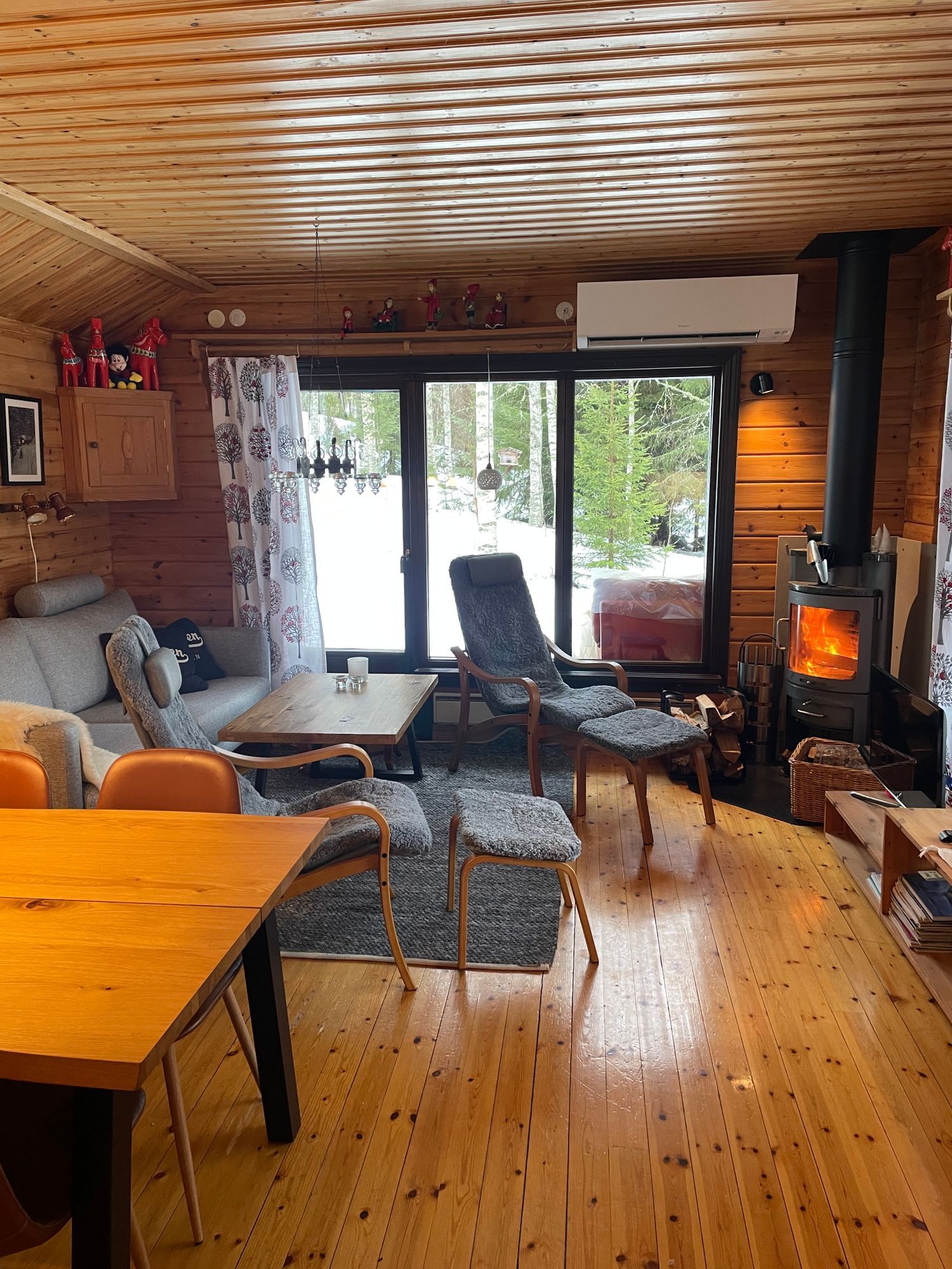 Mysig stuga nära pisterna i Kläppen, Sälen! – bild 4 av 6