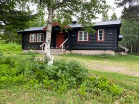 Stuga med bastu i Gubbmyren intill Lindvallen
