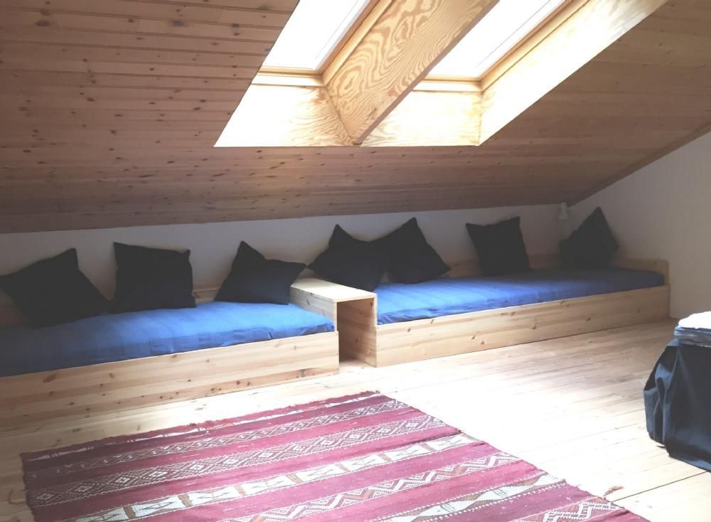 Vindö Skaft Vindö. Nära strand och klippbad – bild 14 av 19