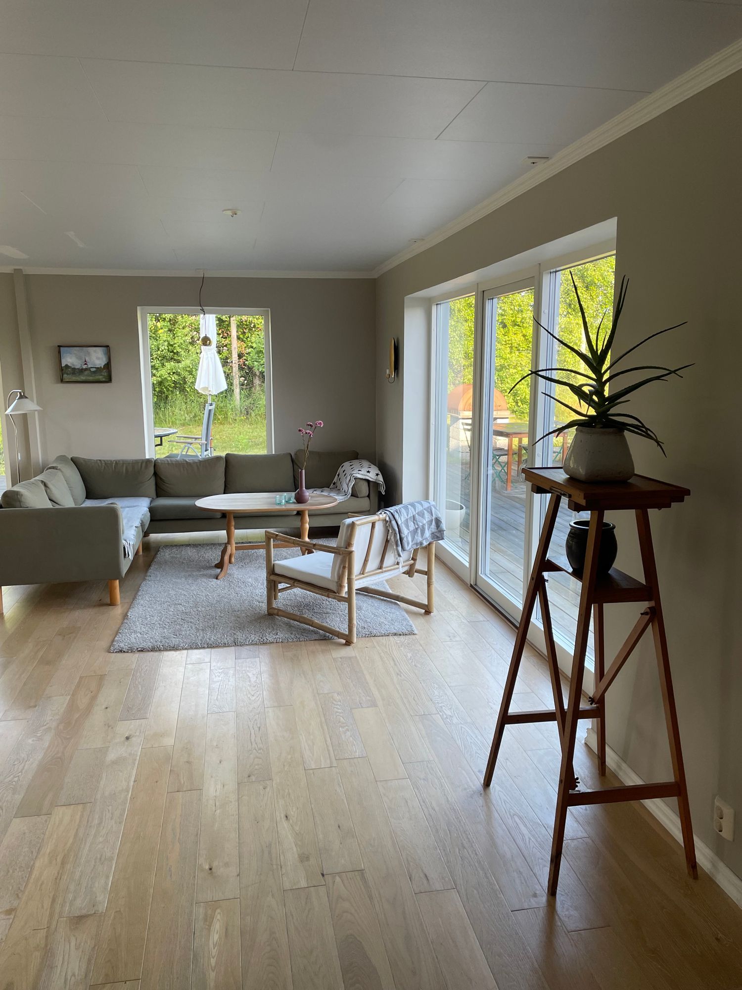 Semesterhus i gammal äppleodling på Österlen – bild 5 av 24