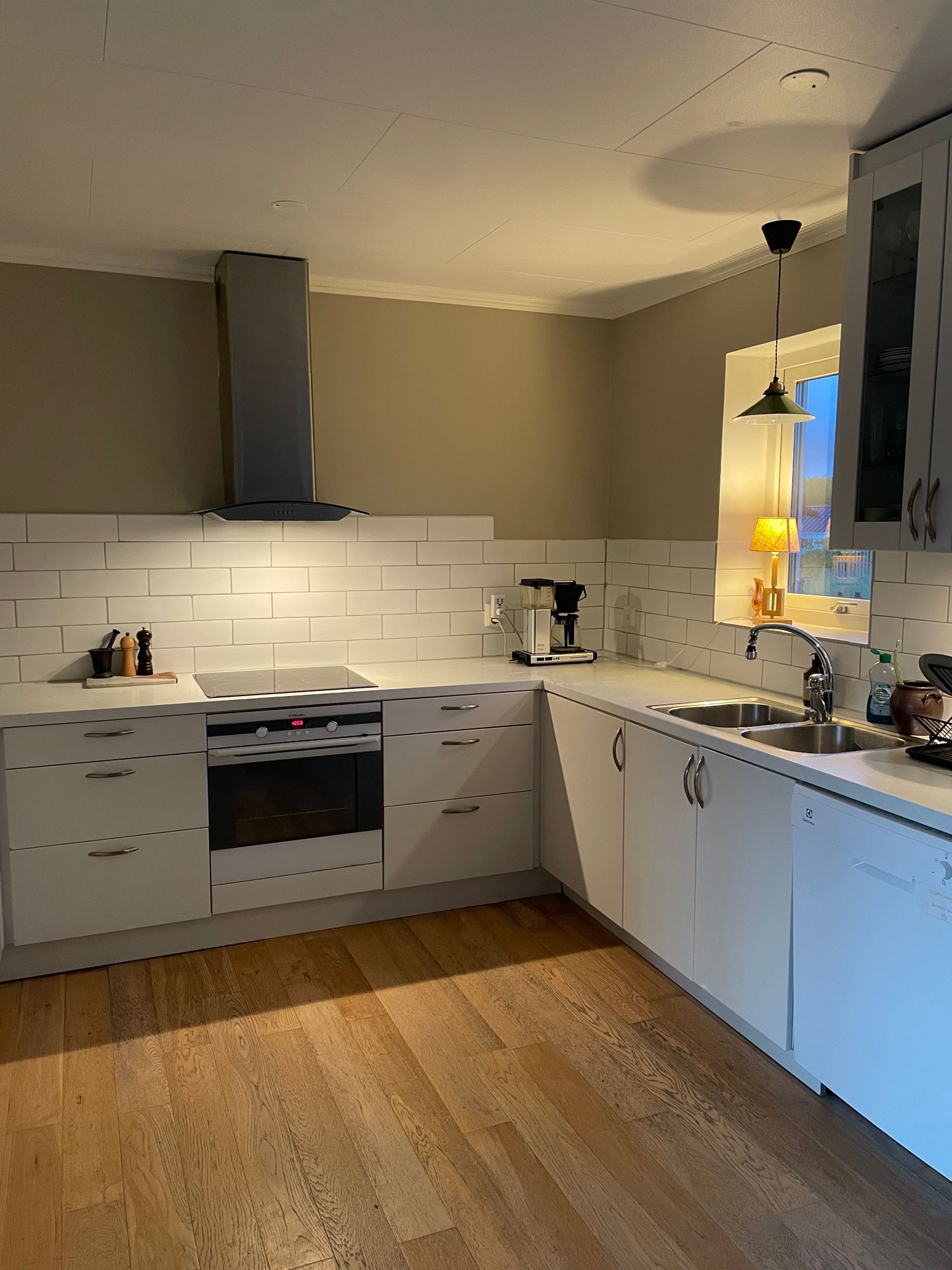 Semesterhus i gammal äppleodling på Österlen – bild 6 av 24