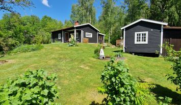 Stuga vid Rimforsa närhet till sjö