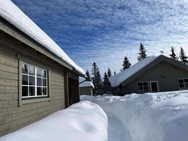 Två stugor i Hemfjällstangen