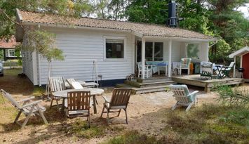 Mysig stuga i Höllviken