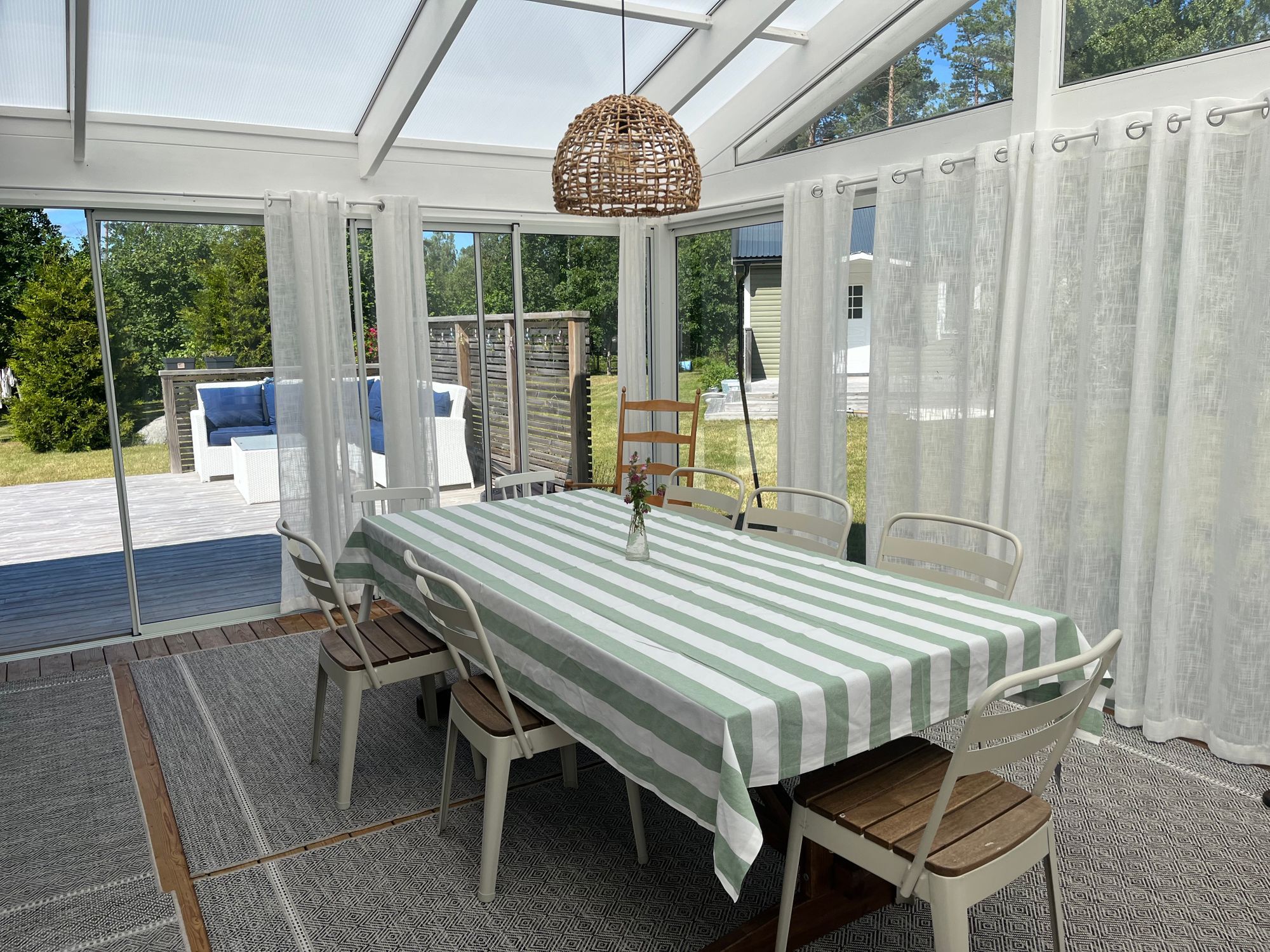 Två stugor 65 + 44 m2 på stor tomt i Gnisvärd – bild 9 av 17