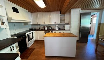 Charmigt hus på landet utanför Töreboda