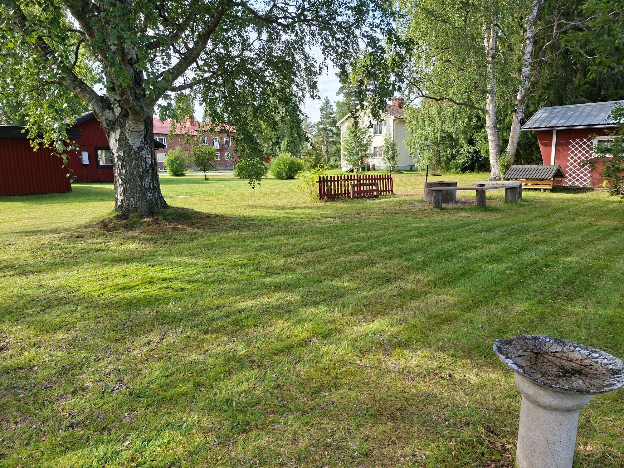 Stuga i den idylliska fiskebyn Norrfors – bild 12 av 13