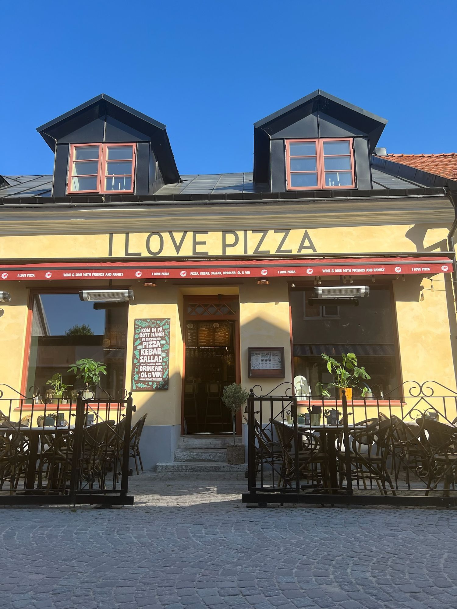 Charmig 3:a i Visby innerstad – bild 2 av 12
