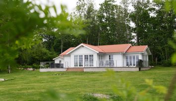 Nybyggd sjöstuga med fantastisk utsikt