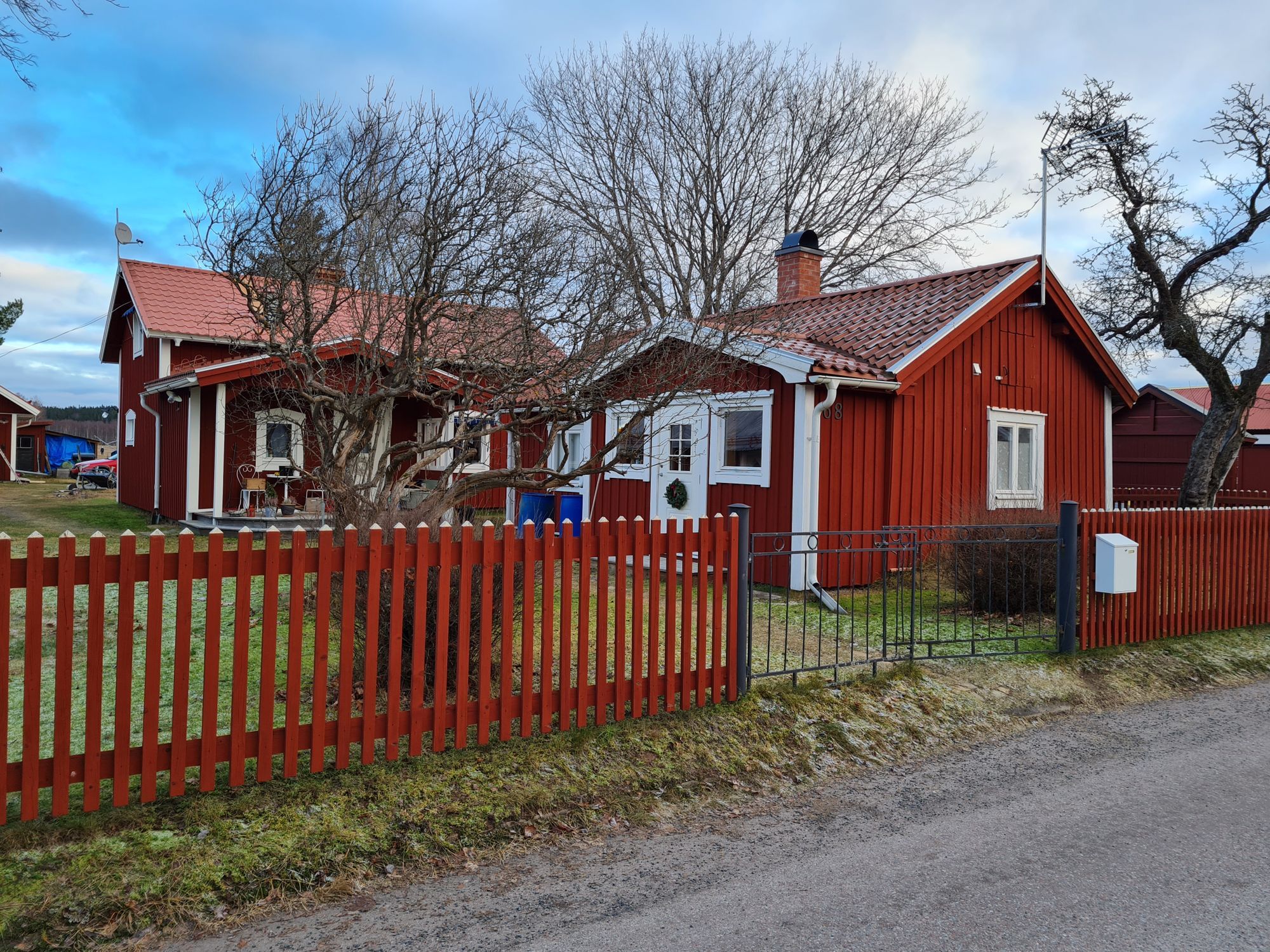 mysig stuga i utkanten av Borlänge
