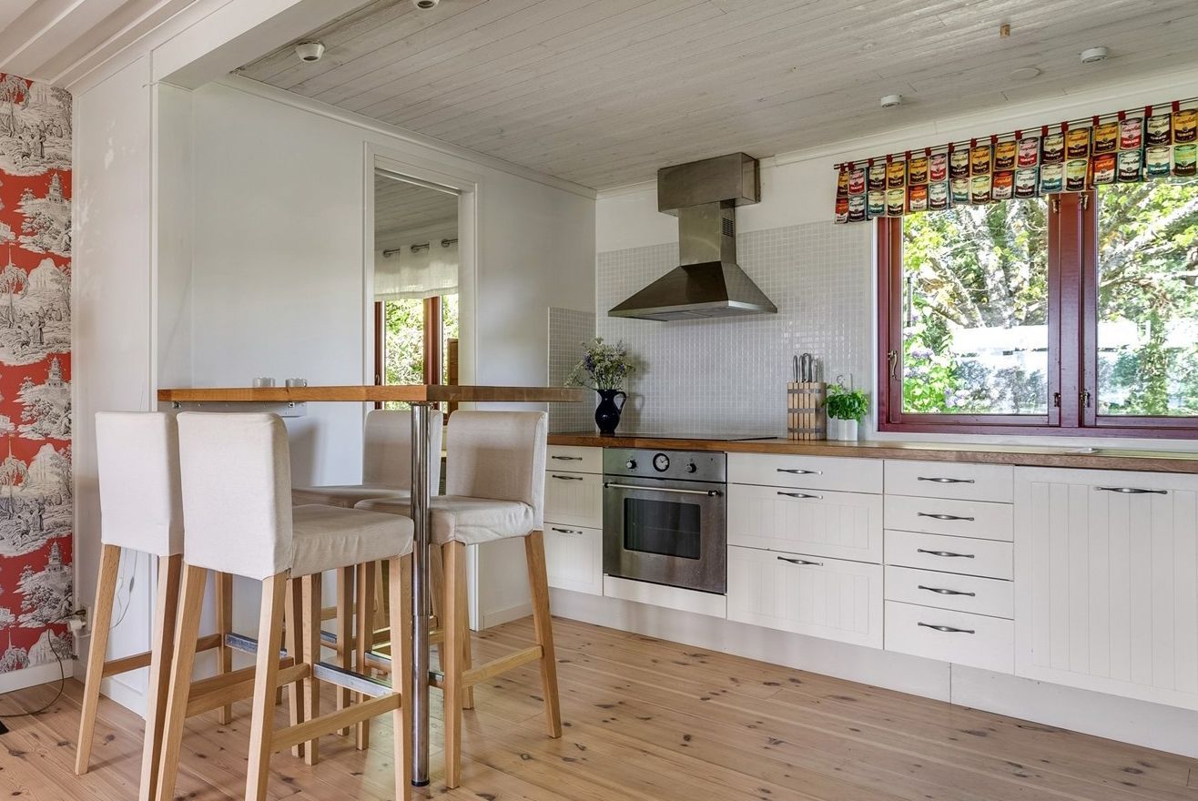 Havsnära hus i Ronehamn på Gotland – bild 8 av 24