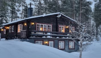 Funäsdalen - timrad souterrängstuga 10 + 2 bäddar