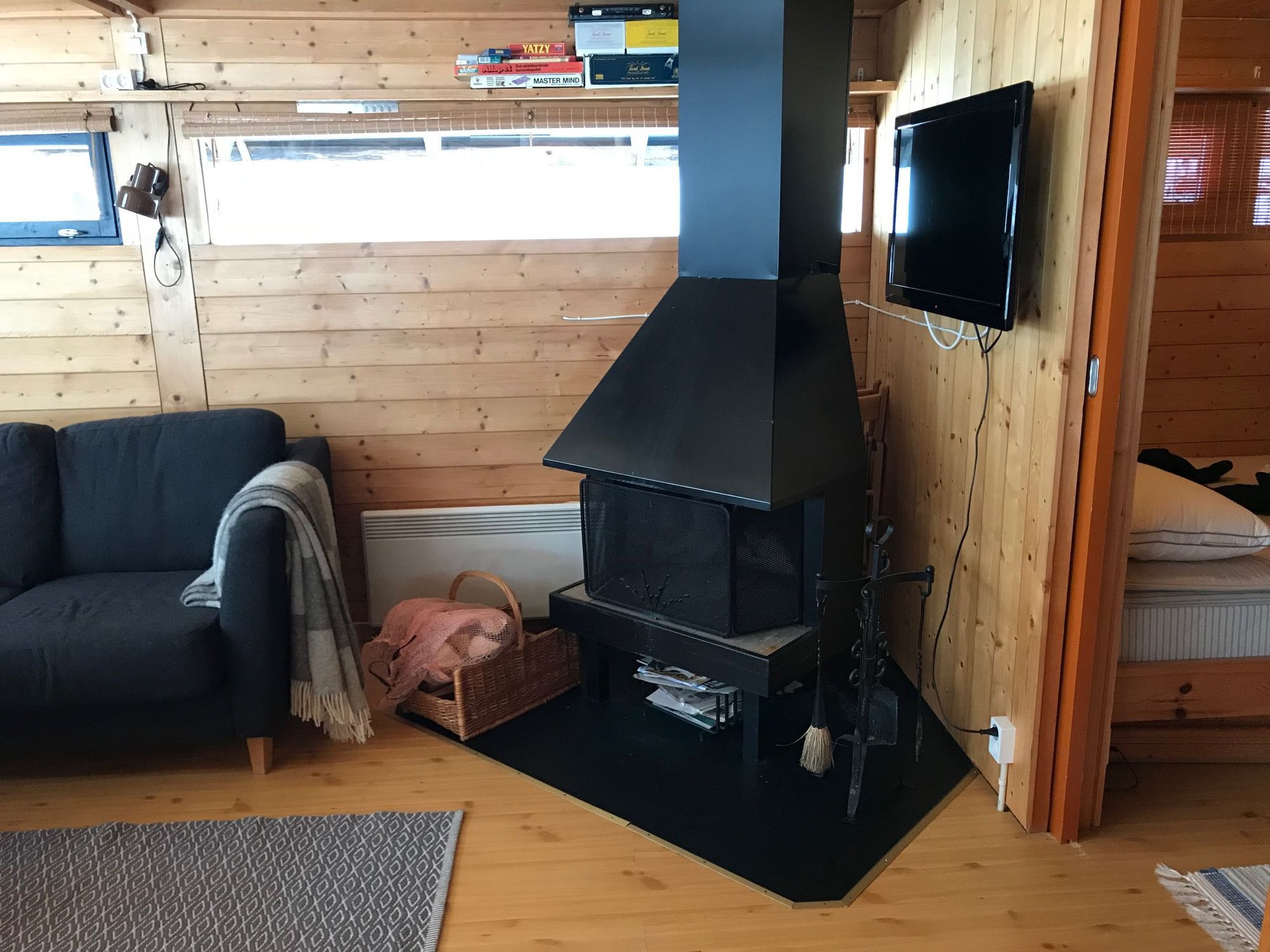 Mysig stuga mellan Lindvallen och Sälenstugan – bild 7 av 7