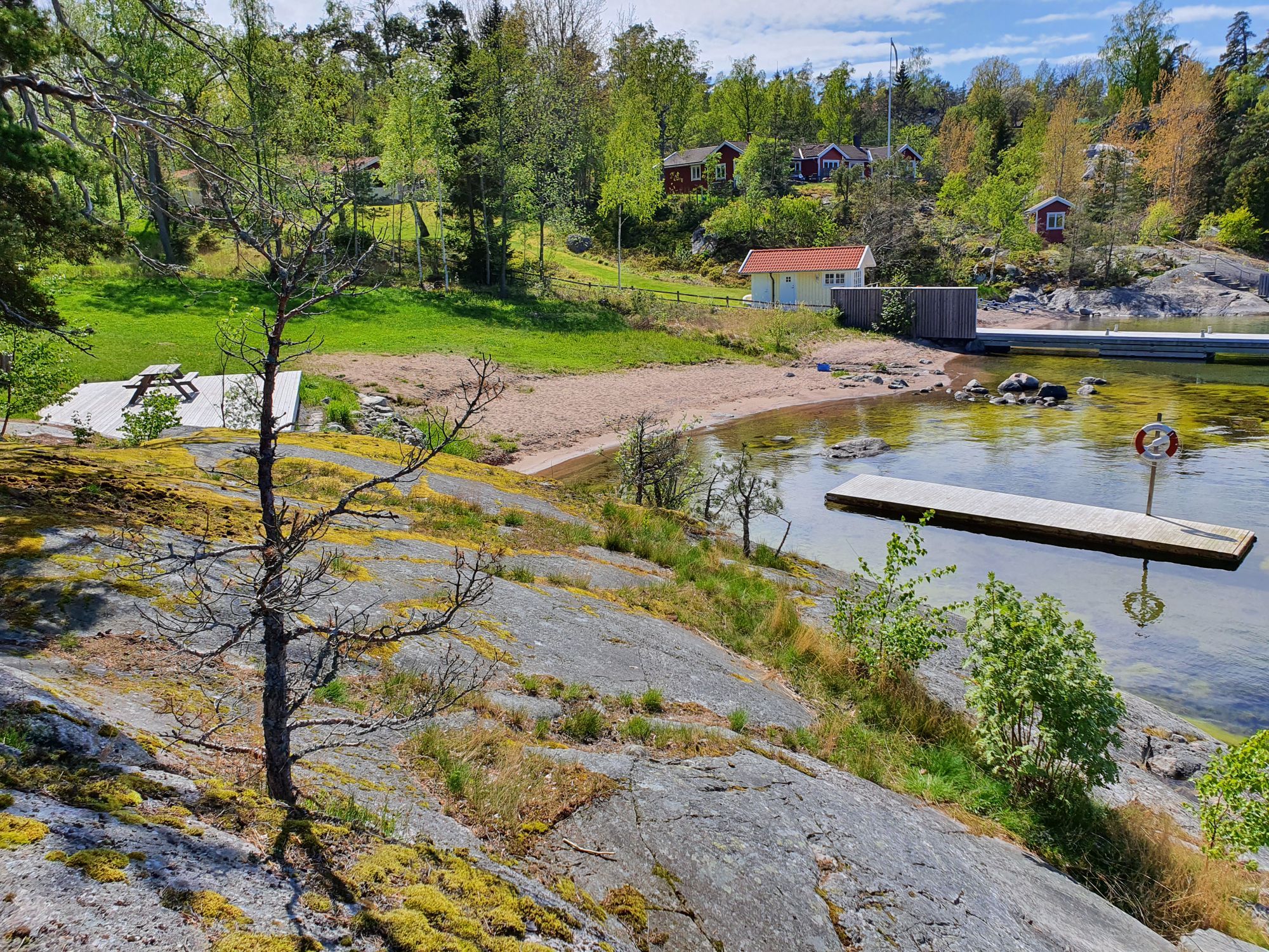 Stuga med egen tomt nära havet – bild 16 av 20