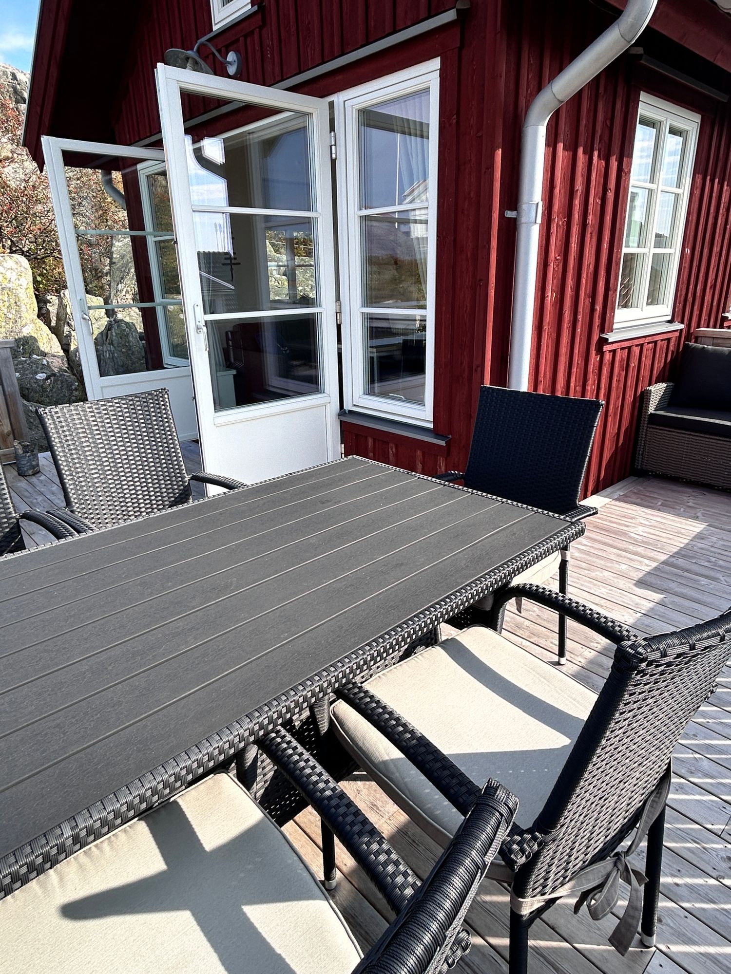Liten stuga nära havet – bild 14 av 16