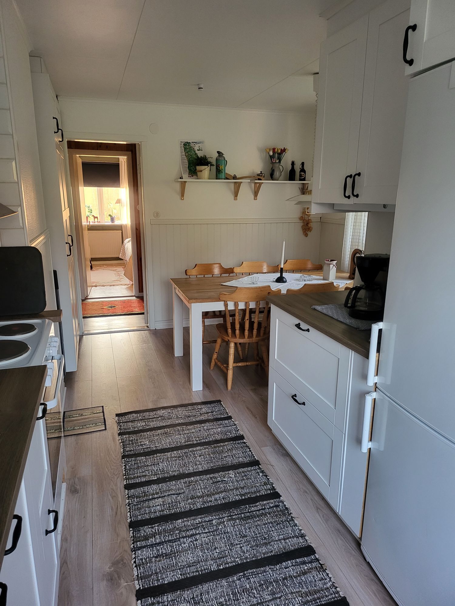 Stuga i branäs – bild 9 av 11