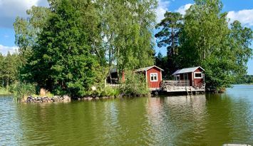 Drömmen om Stuga på egen ö i sjö nära Stockholm