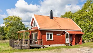 Mysig stuga för bad och fiske, nära Västervik