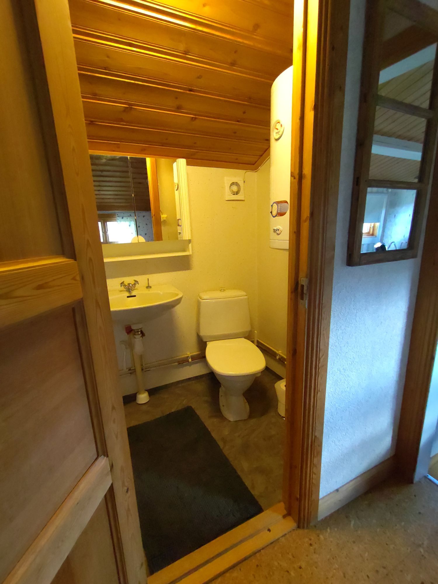 Stuga i ström med 2 bäddar #31409 – bild 8 av 11