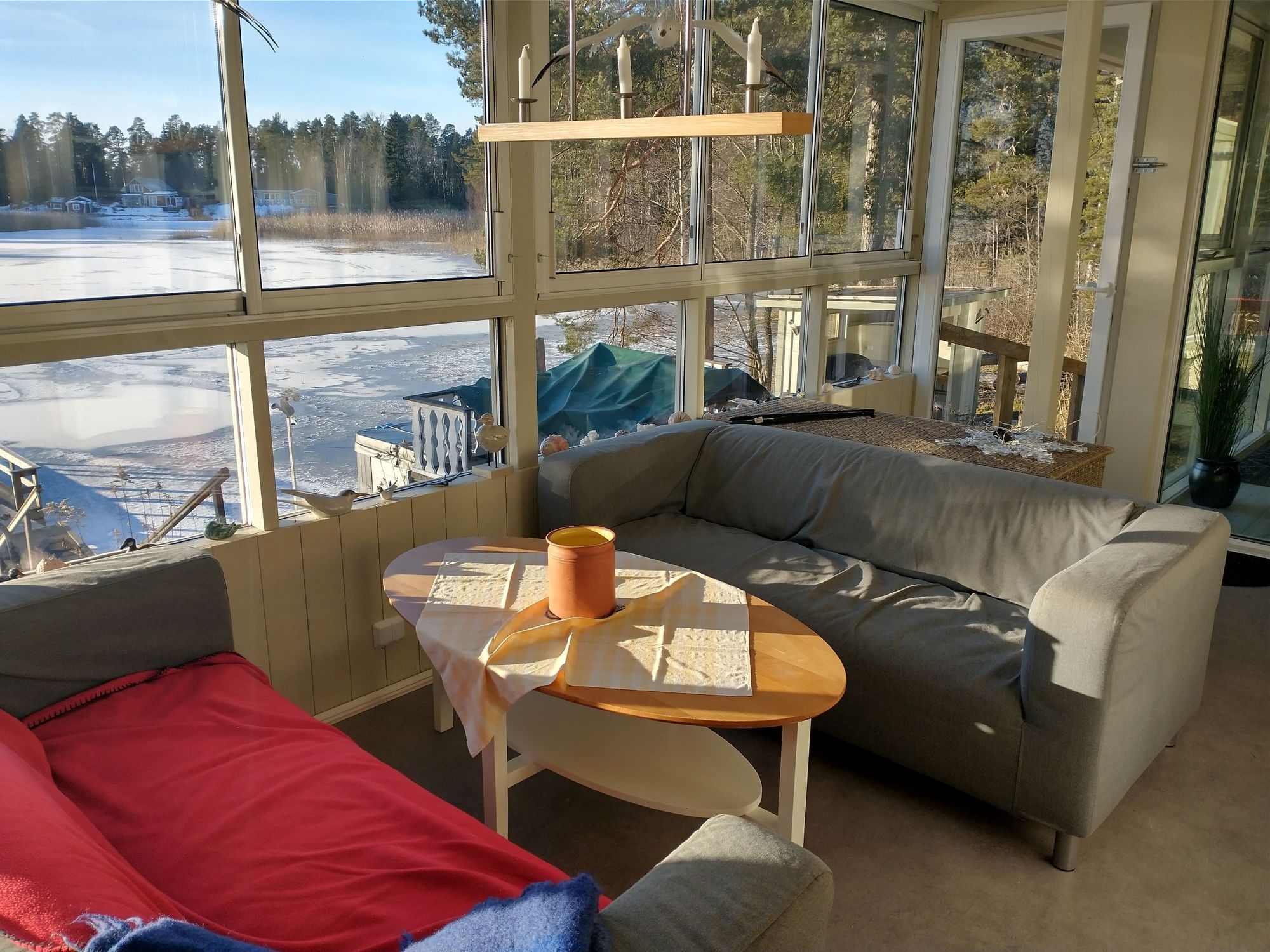 Hus med sjötomt, 10bäddar, möblerad brygga – bild 8 av 18
