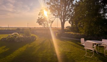 Gårdshus med havsutsikt på Östra Öland