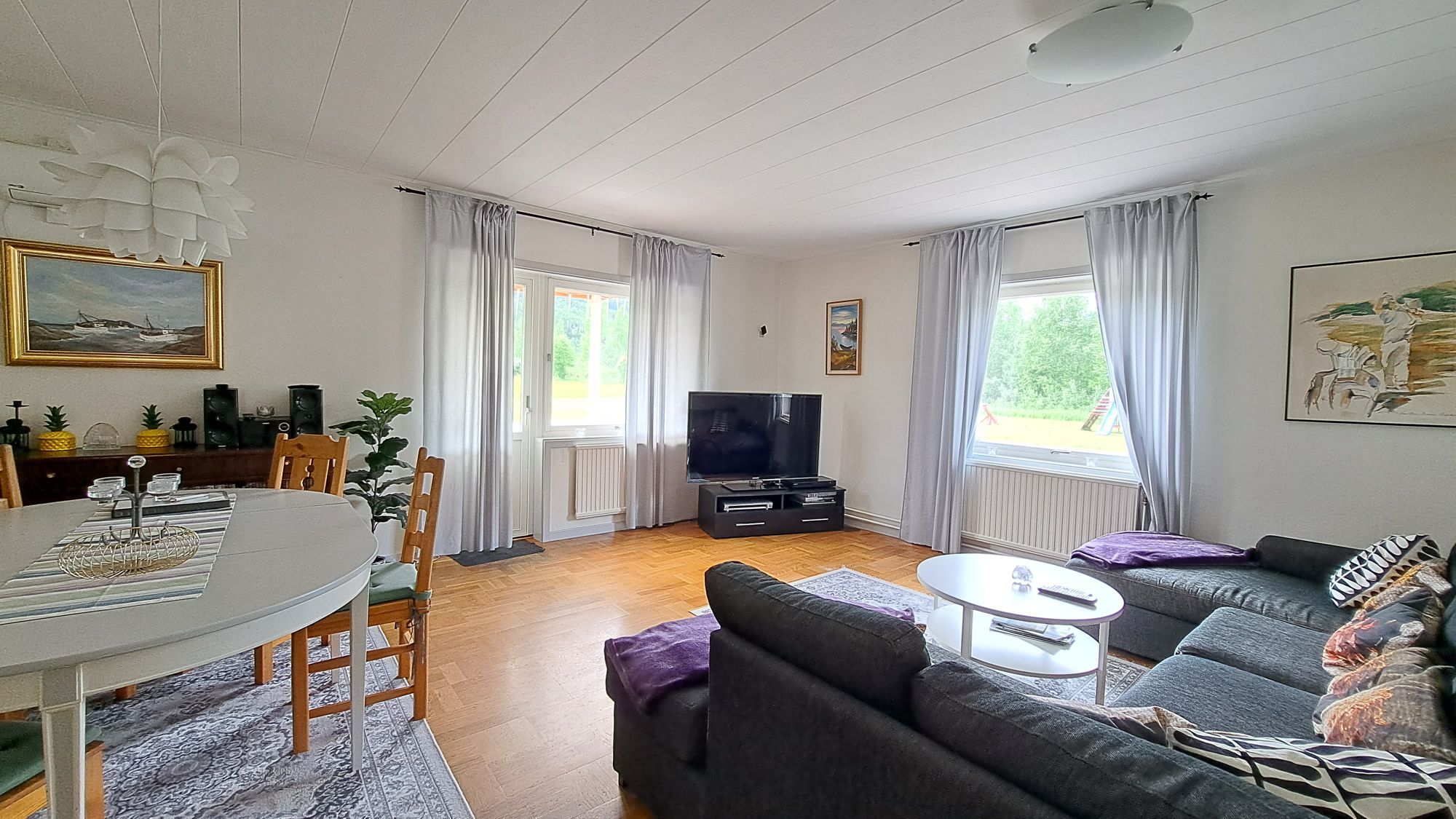 Trevligt hus med naturnära läge mellan älv och ber – bild 15 av 24