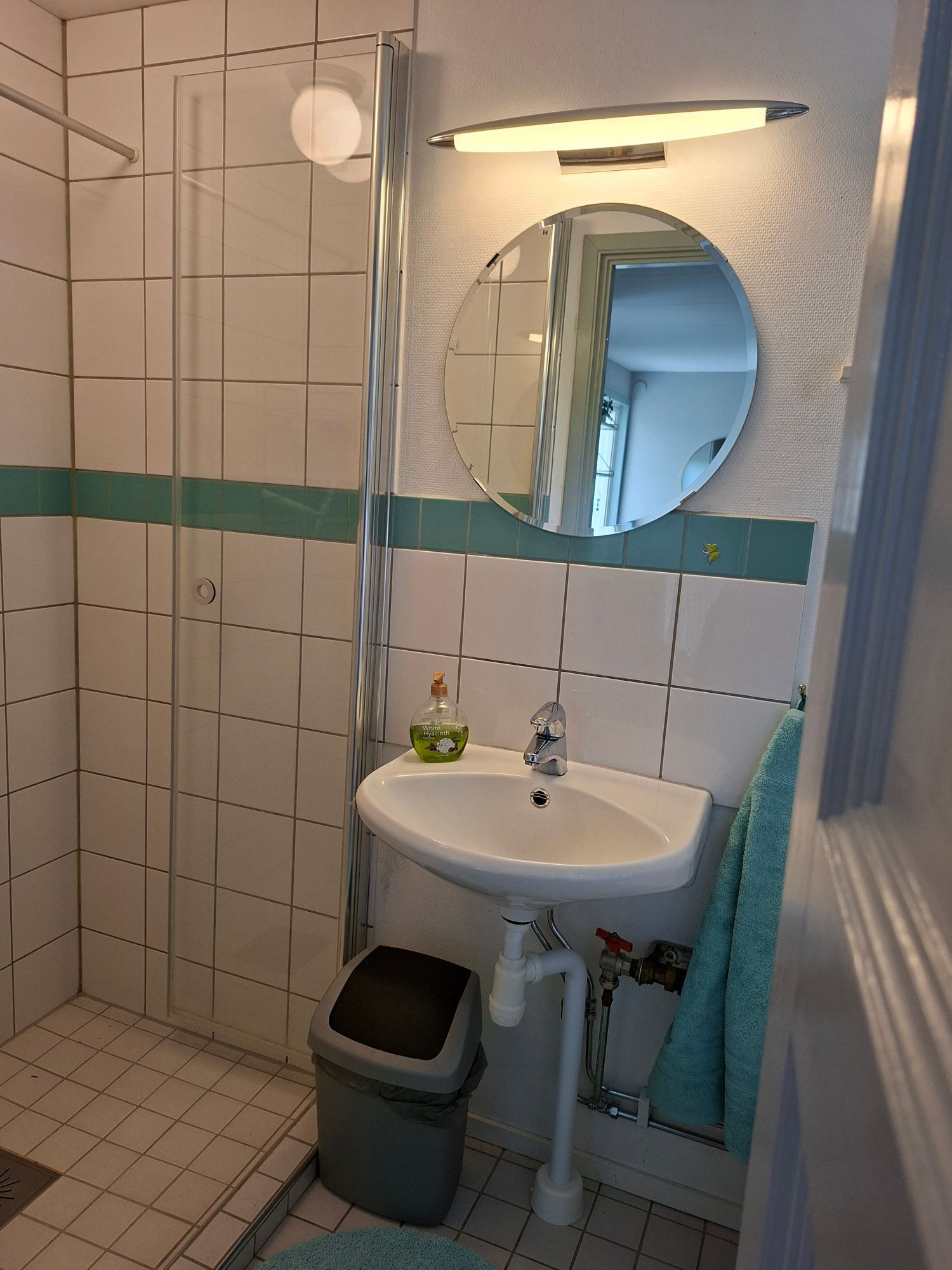 Mysigt litet hus på landet. – bild 19 av 24