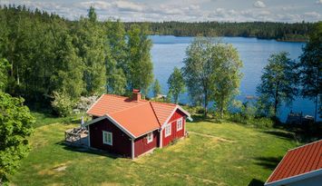 Stuga vid sjö uthyres i Asa, Lammhult  Småland