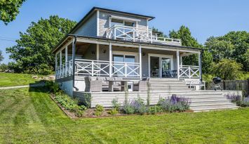 Exklusiv villa vid havet, motorbåt tillgänglig