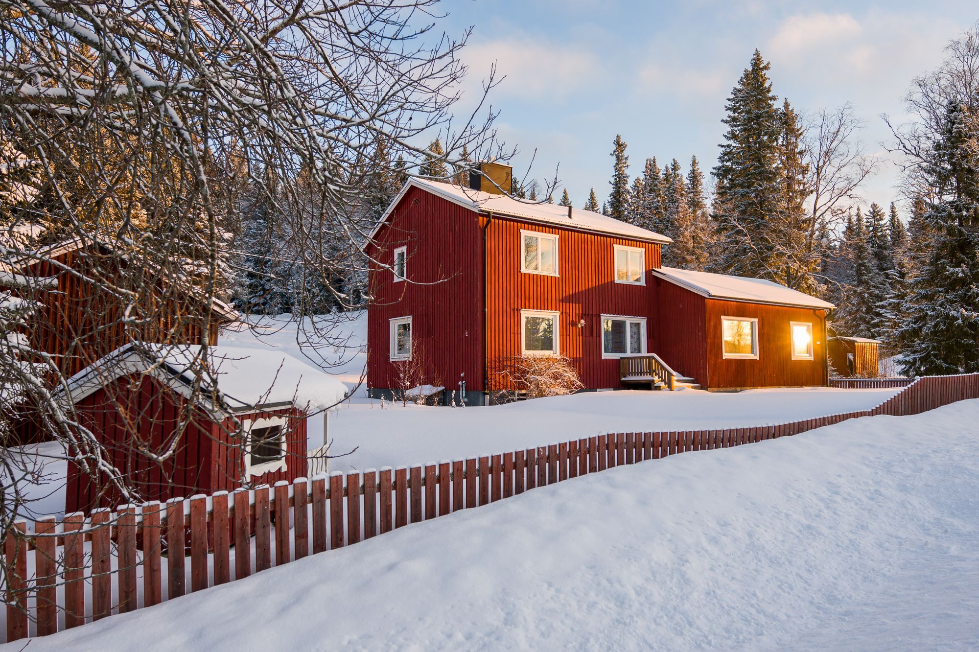 "Björnens håla", Varmt hus