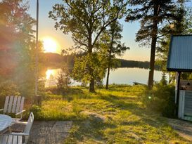 Småländisches Ferienhaus am See – Entspannung pur