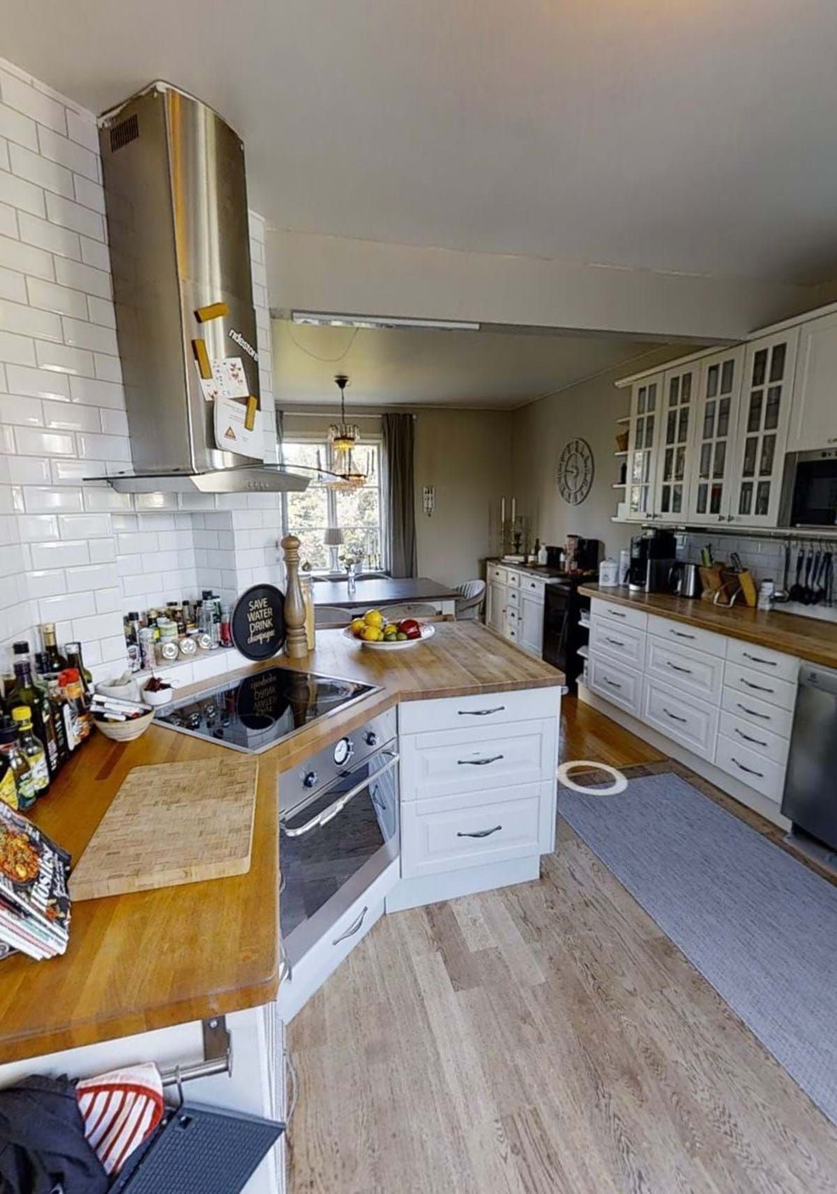 Fantastiskt hus med fina altaner – bild 6 av 15