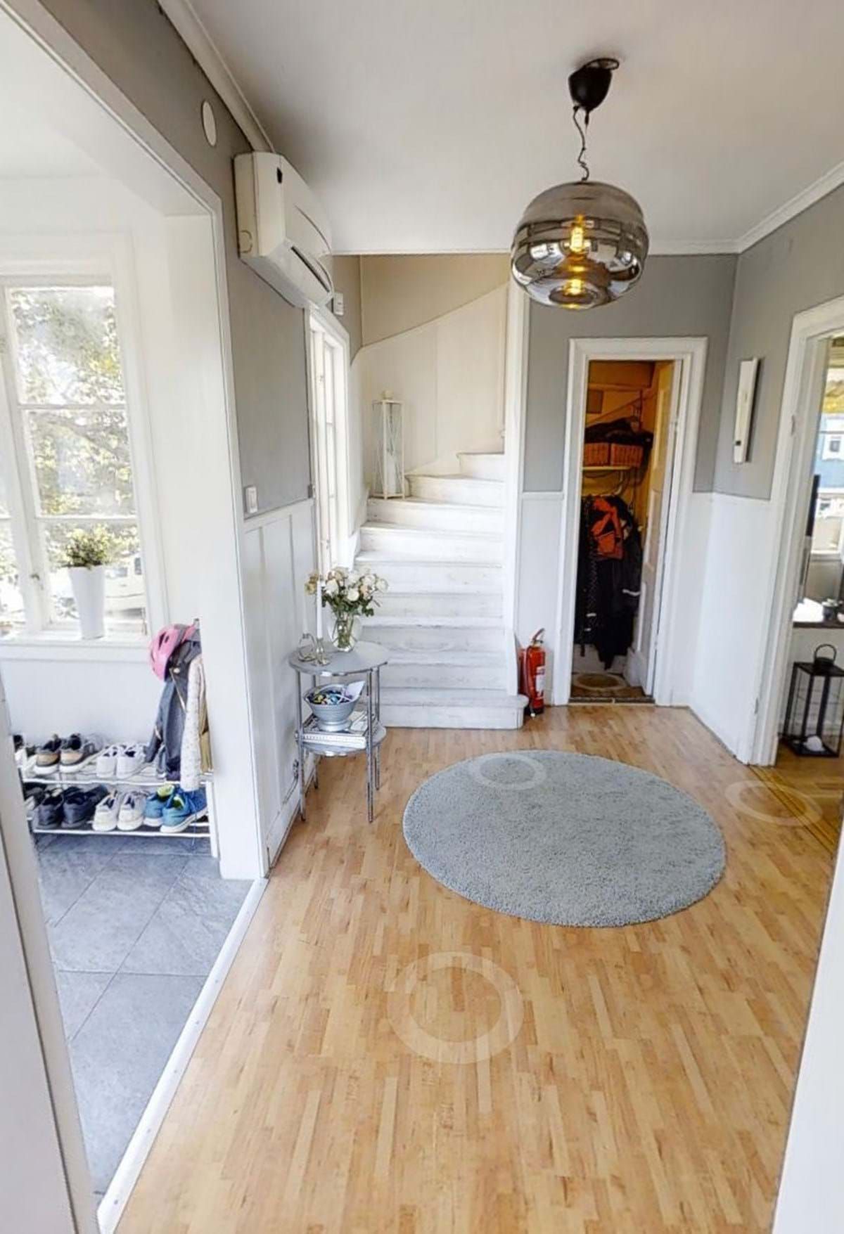 Fantastiskt hus med fina altaner – bild 10 av 15