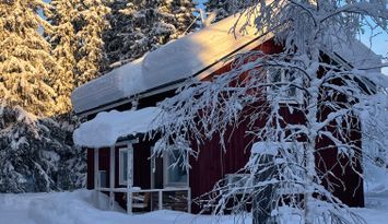 Charmigt hus med bastu nära Bydalen – 6 bäddar