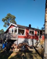 Charmig och enkel stuga nära havet