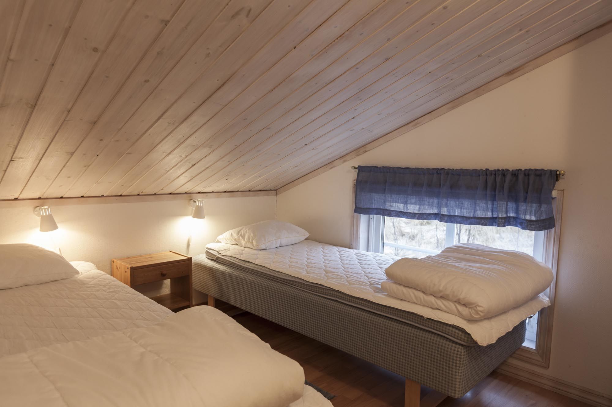 Kläppen. Fin 9 bädds stuga m utomhus jacuzzi. – bild 8 av 11