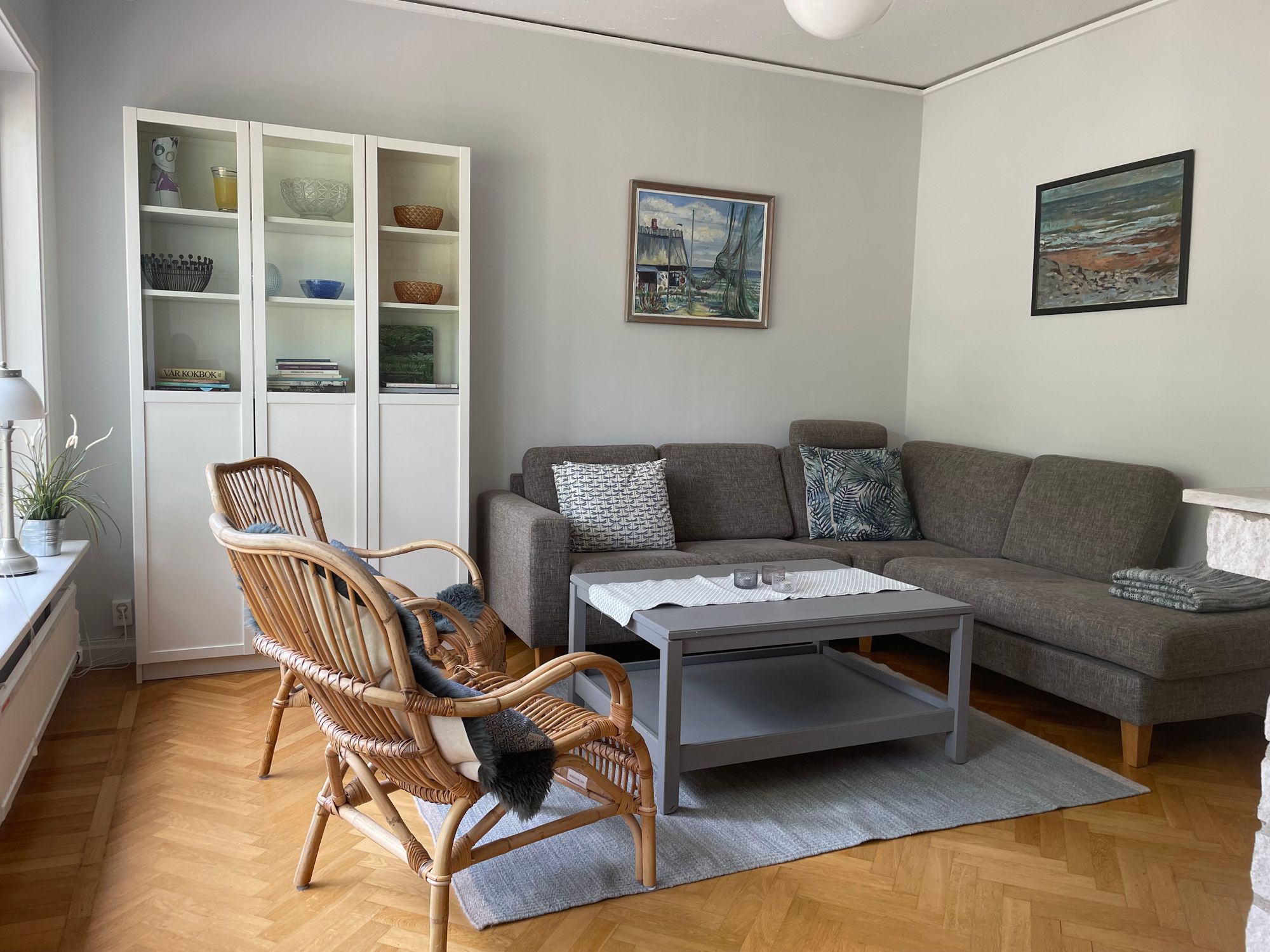 Rymlig stuga nära hav och sandstrand. – bild 16 av 24