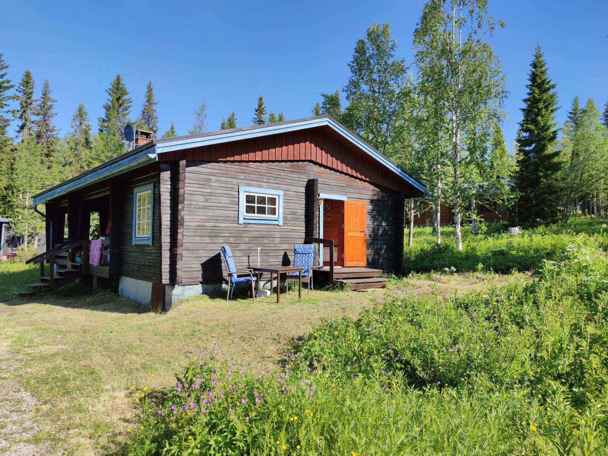Trevlig fjällstuga vid Åkersjön – bild 2 av 16