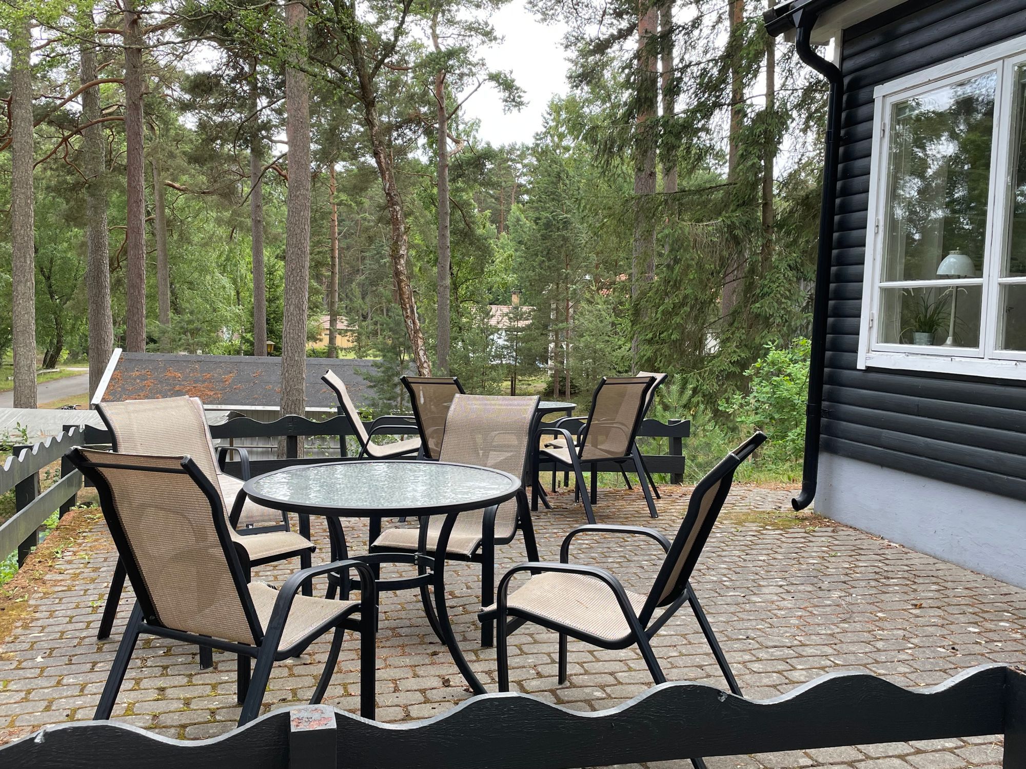 Rymlig stuga nära hav och sandstrand. – bild 5 av 24