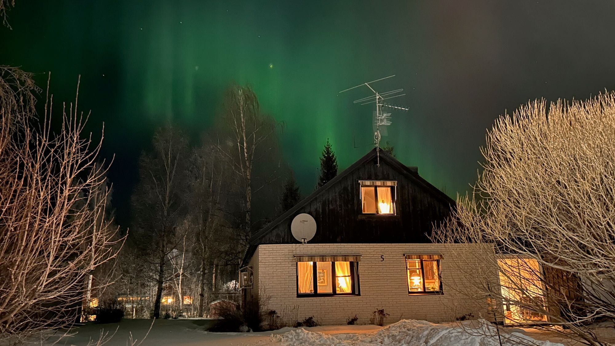 Hus Norrbotten – Rymligt hus nära Storforsen – bild 2 av 24