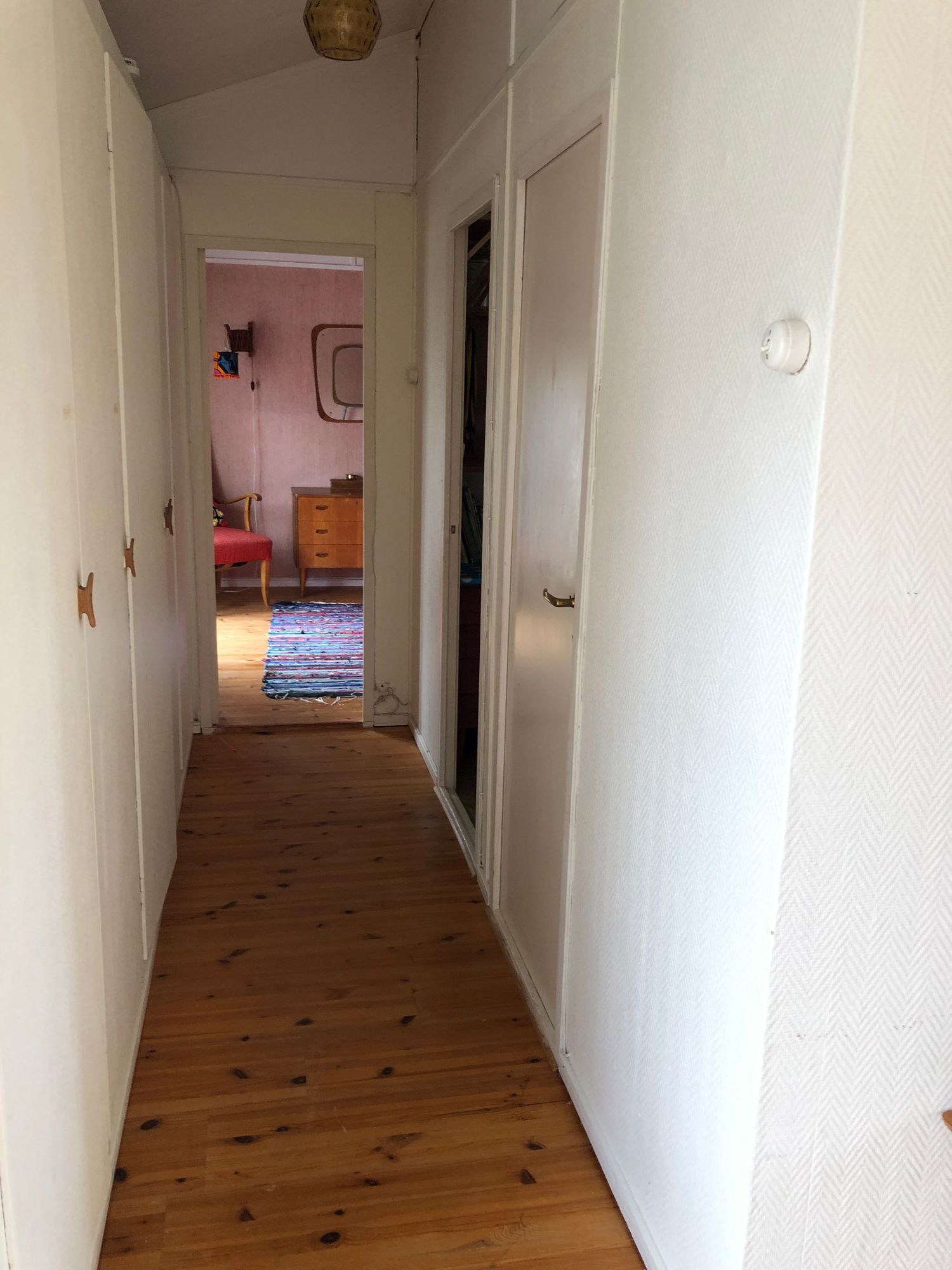 Charmig stuga uthyres på härliga Öland! – bild 4 av 12