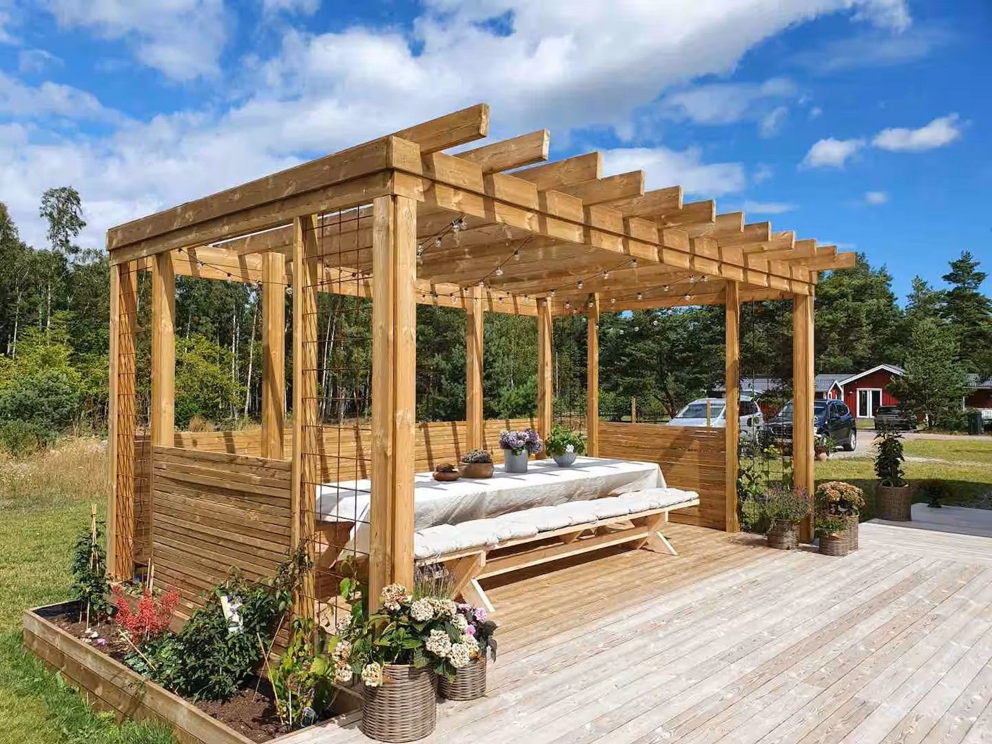 Nybyggt hus med pool i naturskönt område – bild 19 av 24