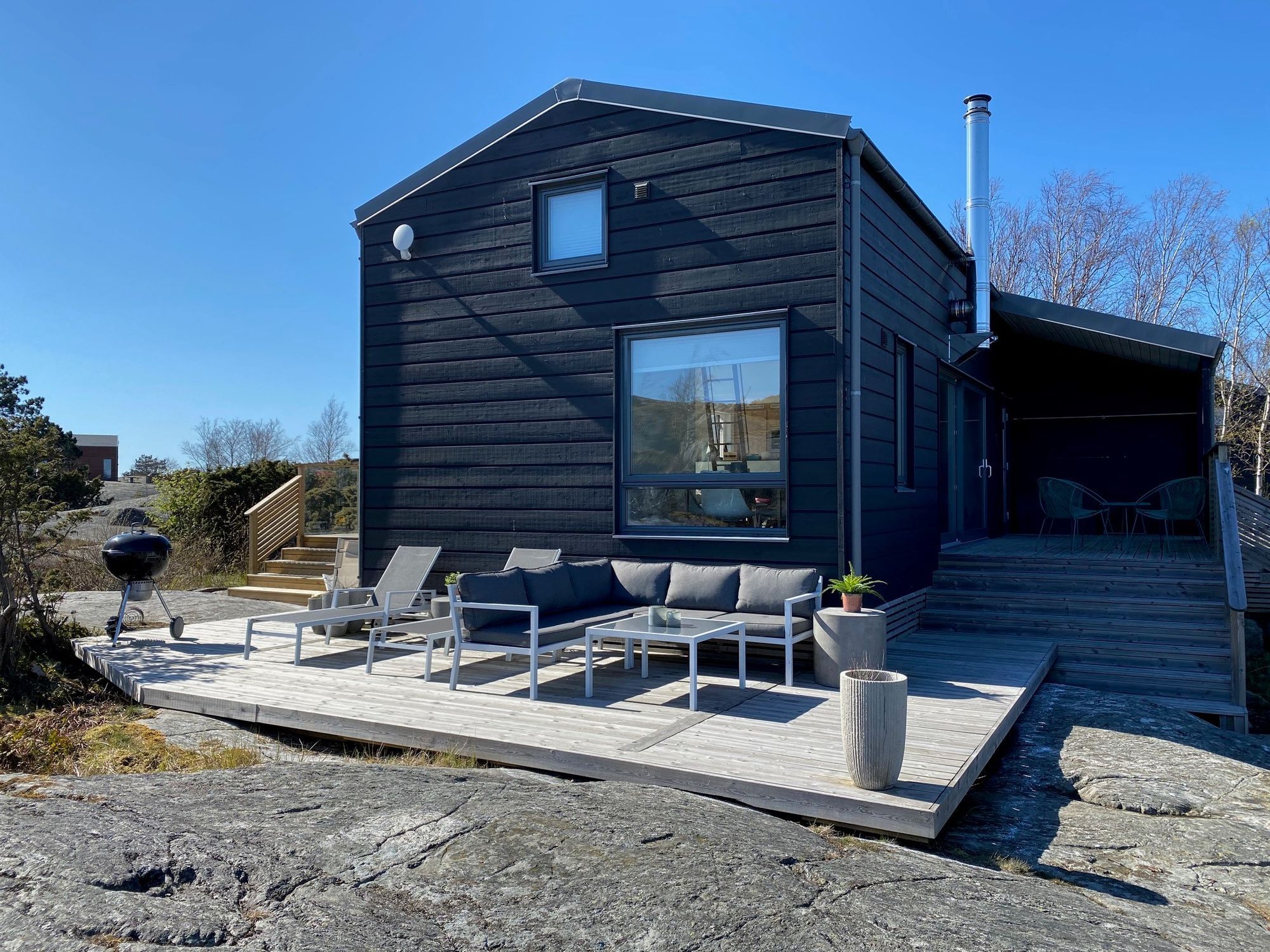 Modernt Hus med Havsutsikt på Knarrholmen – bild 3 av 22